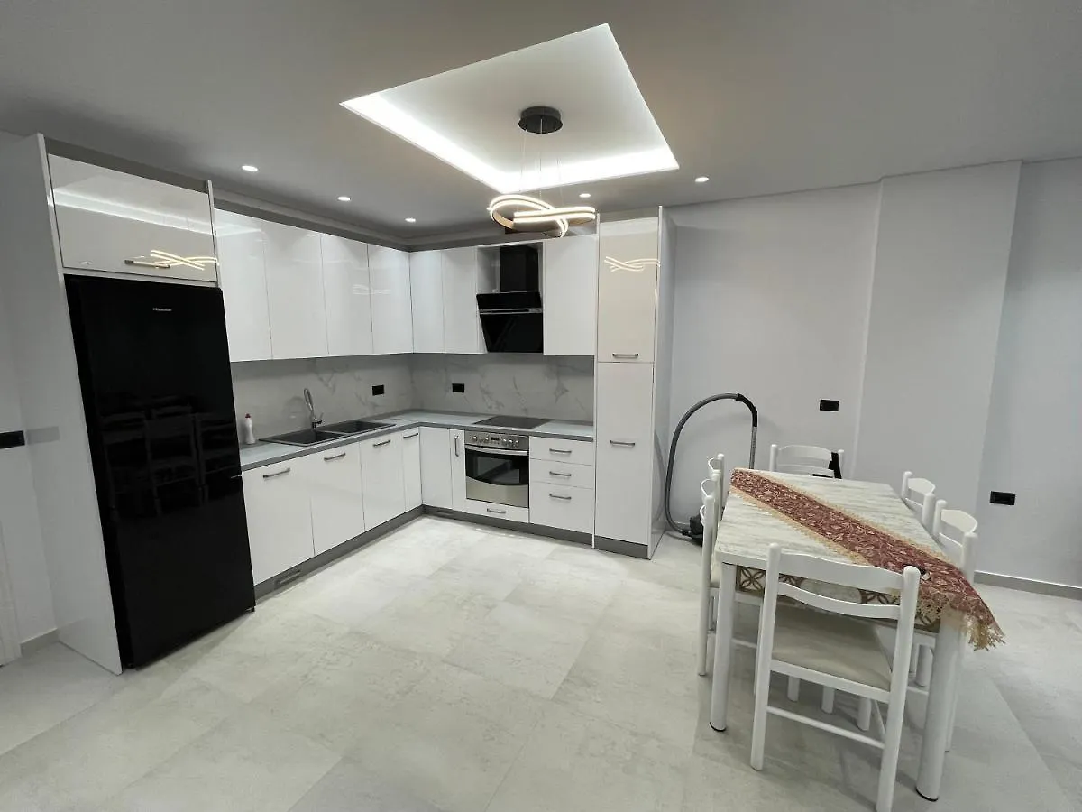 Alpha Lux Apartment Sarande