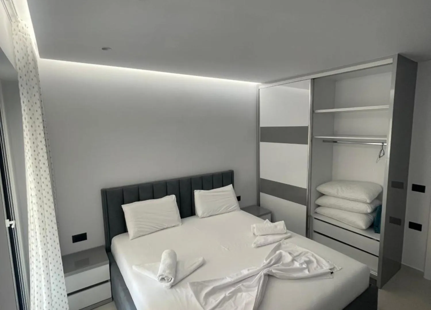 Alpha Lux Apartment Sarande